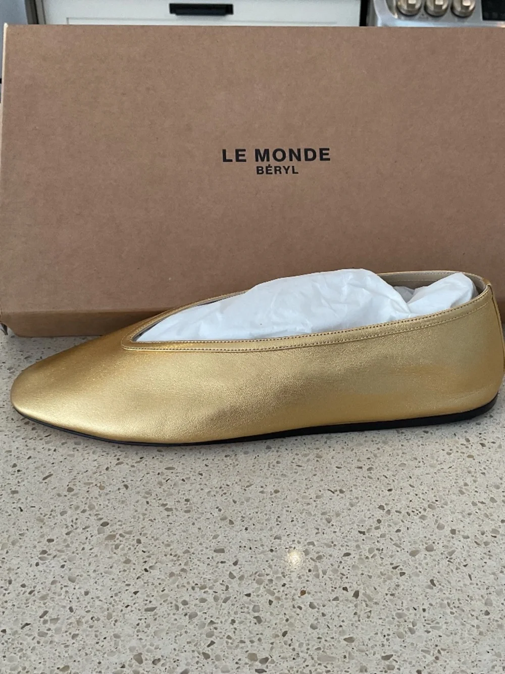 Shoes - Picture 1 of 3